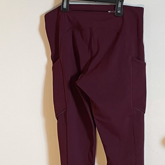Lululemon Leggings, Wine, Size 6 - Picture 11 of 11